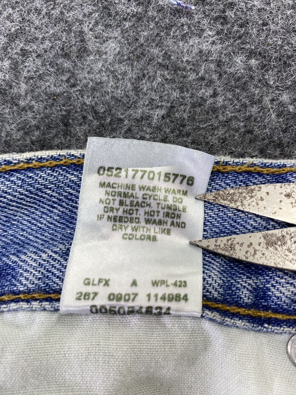 Jean Vintage Levis 505 Blue wash Jeans - J547 Size US 34 / EU 50 - 8 Thumbnail