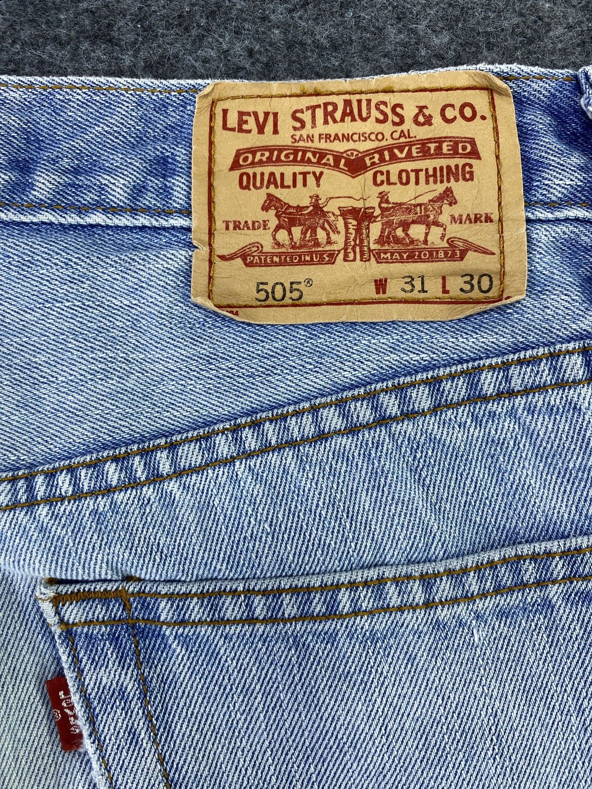 Jean Vintage Levis 505 Distress Blue wash Jeans - J548 Size US 31 - 10 Thumbnail