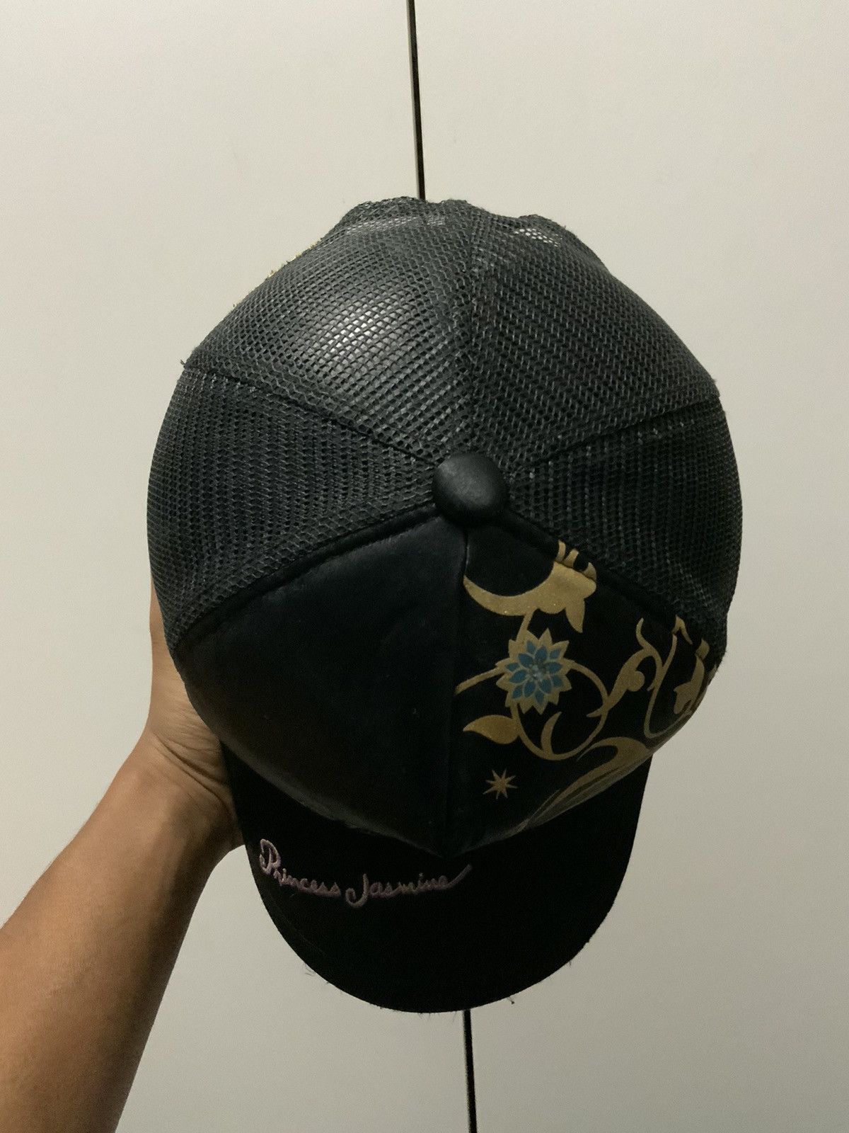 Disney Vintage 90s Princess Jasmine Disney Tokyo Trucker Hat Size ONE SIZE - 8 Thumbnail