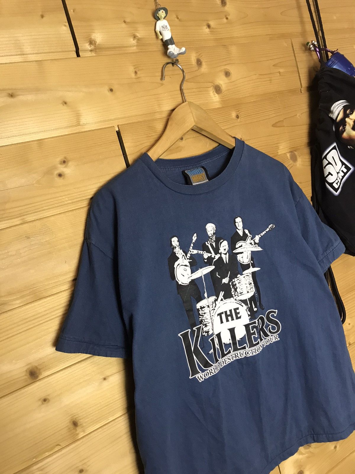 Vintage Vintage The Killers world destruction tour t-shirt Size US M / EU 48-50 / 2 - 2 Thumbnail