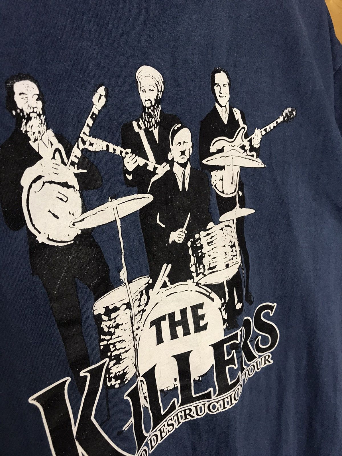 Vintage Vintage The Killers world destruction tour t-shirt Size US M / EU 48-50 / 2 - 3 Thumbnail
