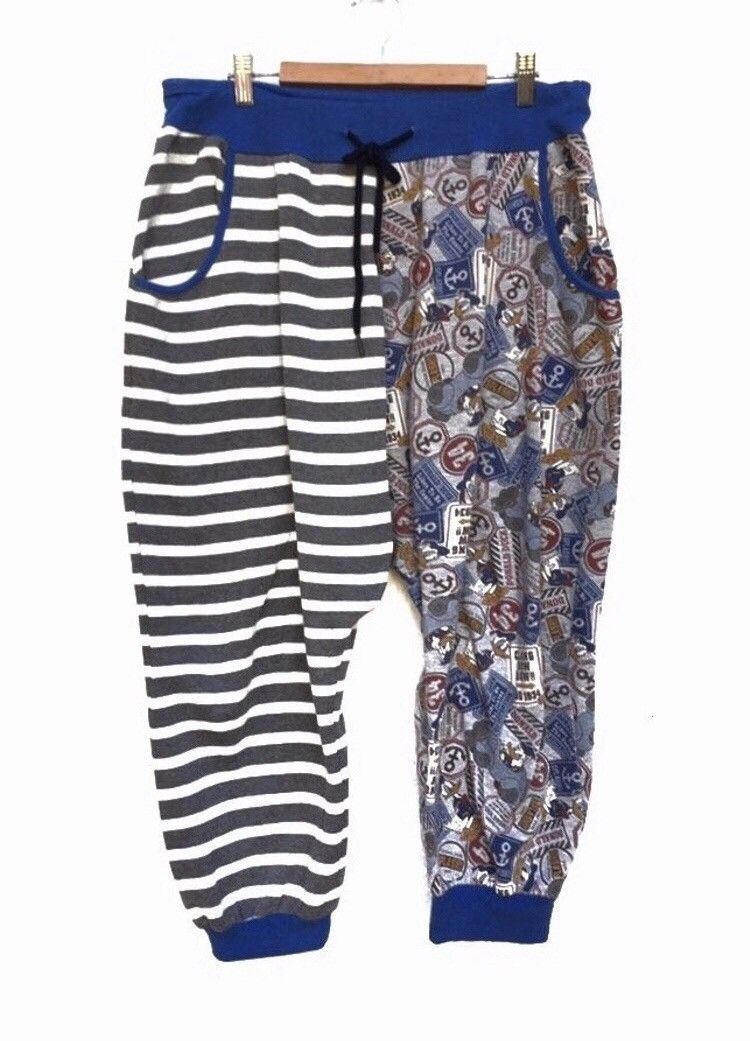Disney × Japanese Brand 🔥Disney Carton Sweatpants Size US 26 / EU 42 - 2 Thumbnail