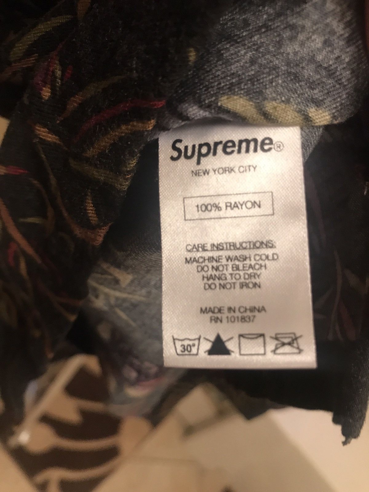 Supreme Birds Of Paradise Size US L / EU 52-54 / 3 - 4 Thumbnail