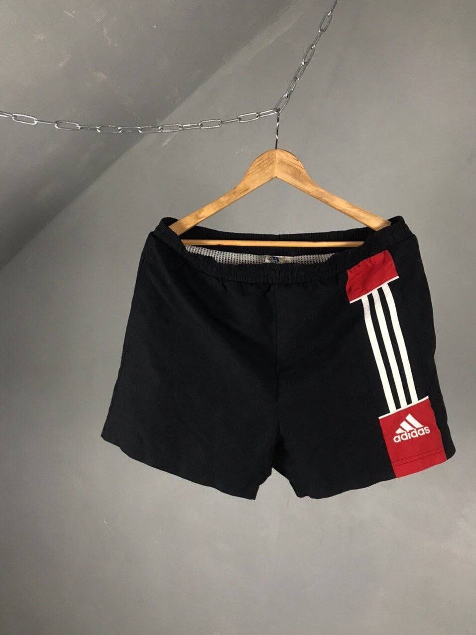Adidas Adidas Vintage Short Size US 32 / EU 48 - 1 Thumbnail
