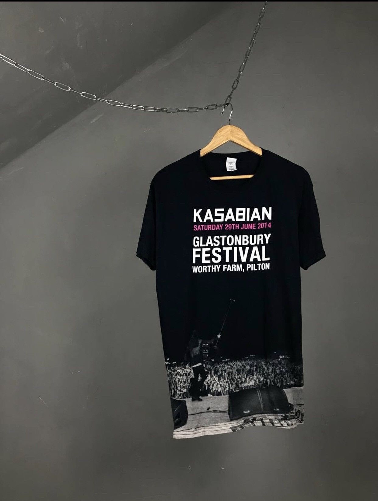 Band Tees × Vintage Kasabian 2014 festival vintage rock band tee Size US L / EU 52-54 / 3 - 1 Thumbnail