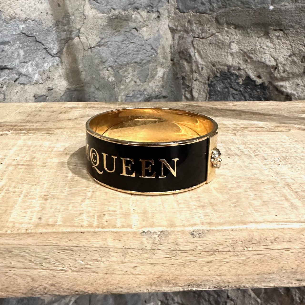 Alexander McQueen Alexander McQueen Black Enamel 3D Logo Bangle Bracelet Size ONE SIZE - 4 Thumbnail