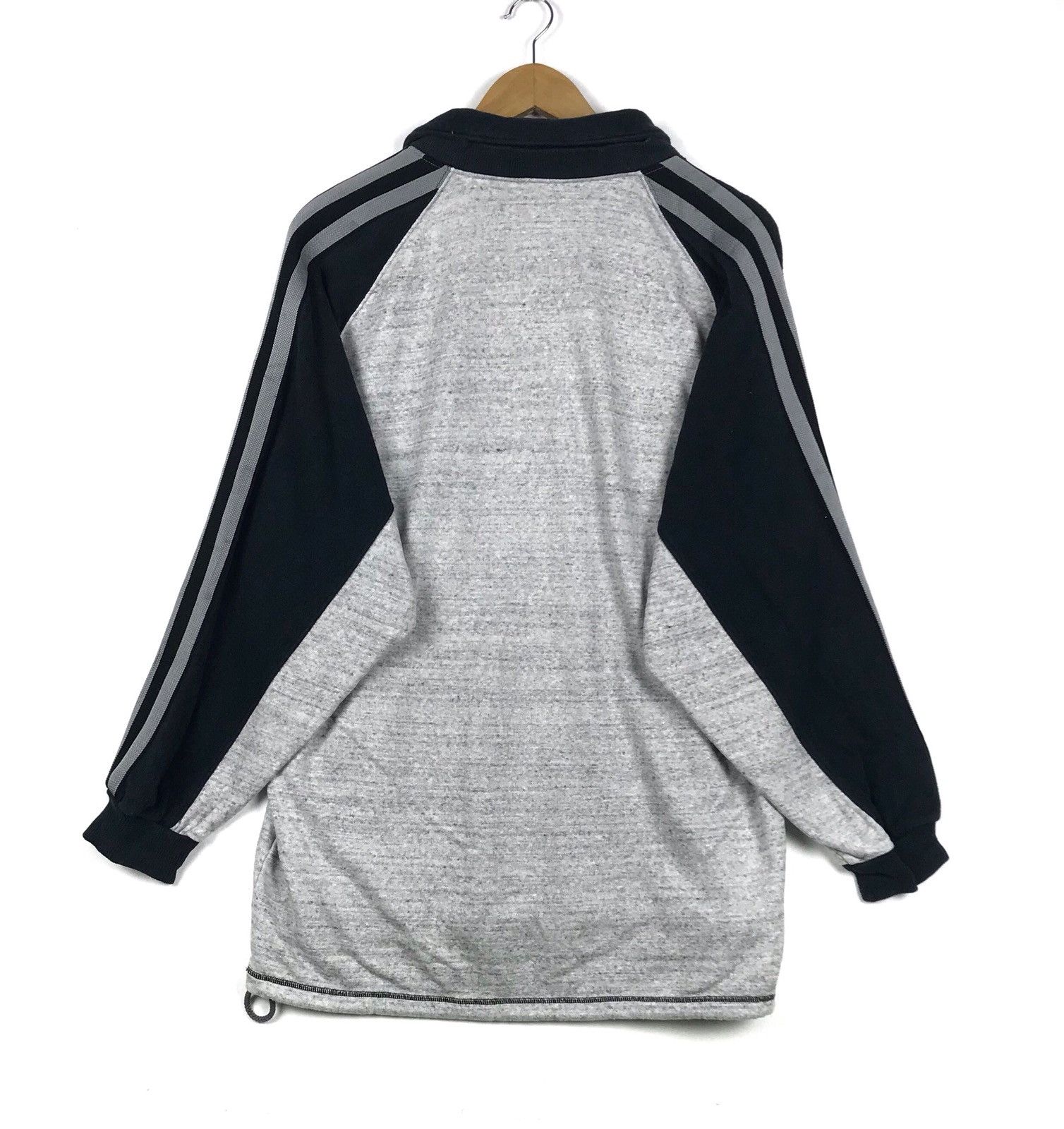 Vintage Vintage Wilson Sweatshirt Fashion Sportwear Sweater Size US L / EU 52-54 / 3 - 4 Thumbnail