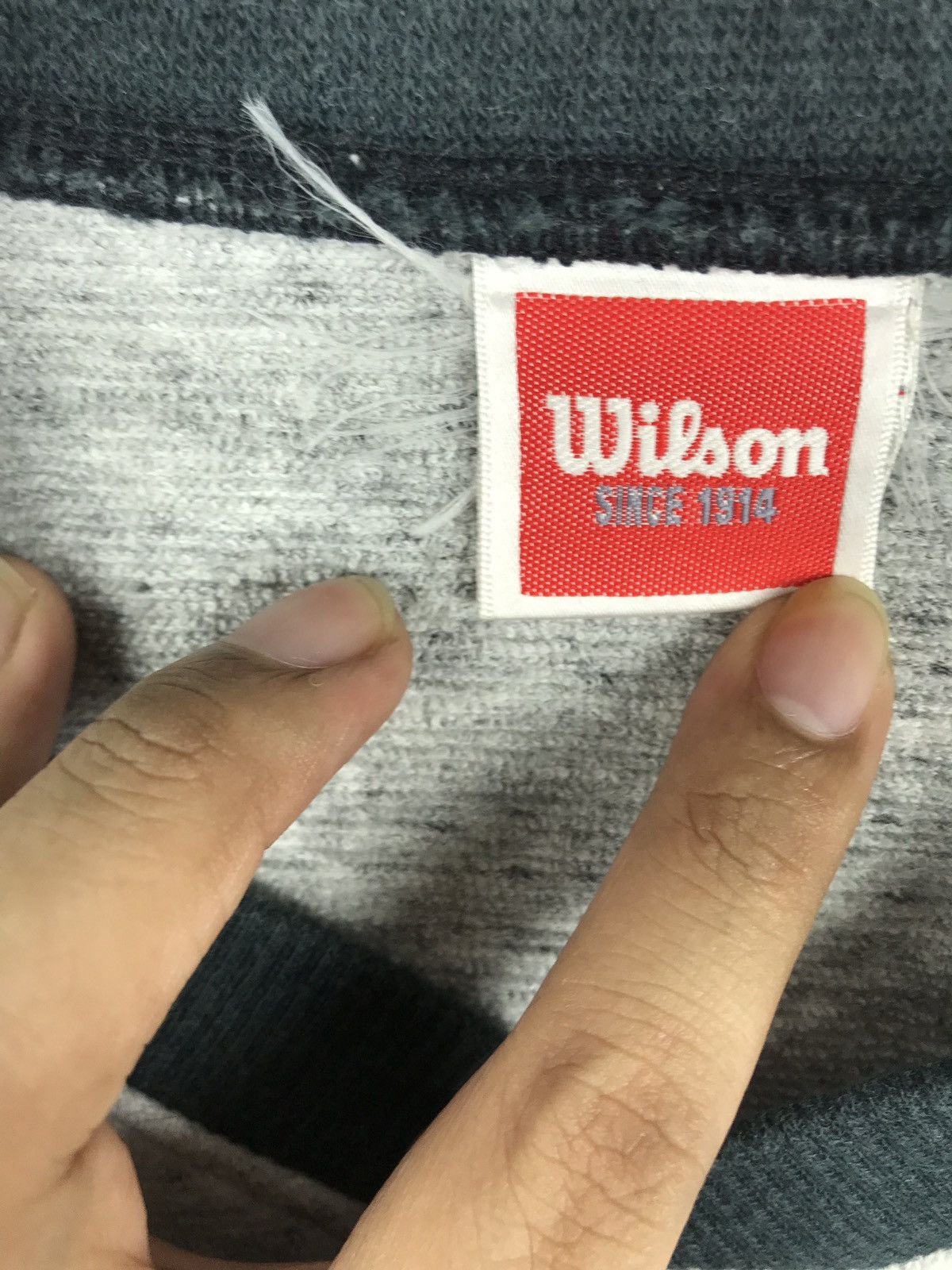 Vintage Vintage Wilson Sweatshirt Fashion Sportwear Sweater Size US L / EU 52-54 / 3 - 3 Thumbnail