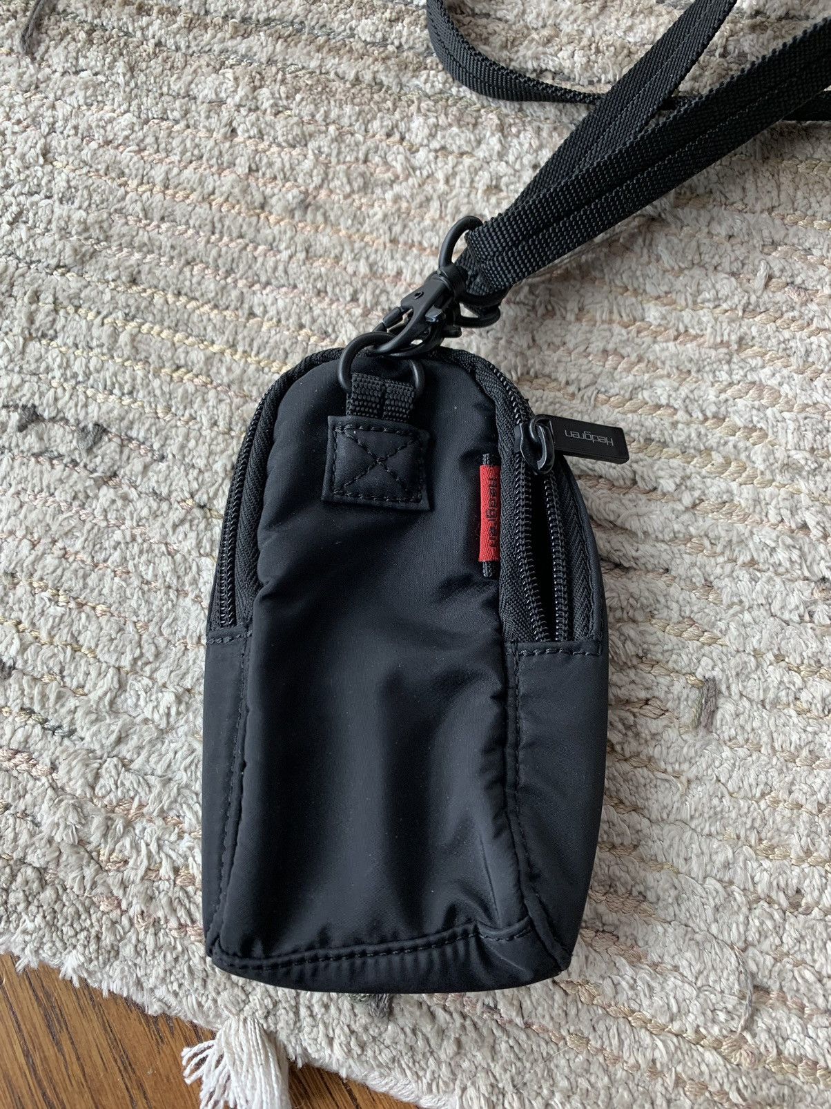 Japanese Brand × Vintage 2000s Tiny Nylon Crossbody Bag Hedgren Urban Y2K Side Sling Size ONE SIZE - 4 Thumbnail