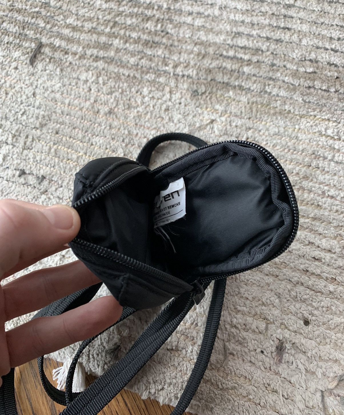 Japanese Brand × Vintage 2000s Tiny Nylon Crossbody Bag Hedgren Urban Y2K Side Sling Size ONE SIZE - 6 Thumbnail