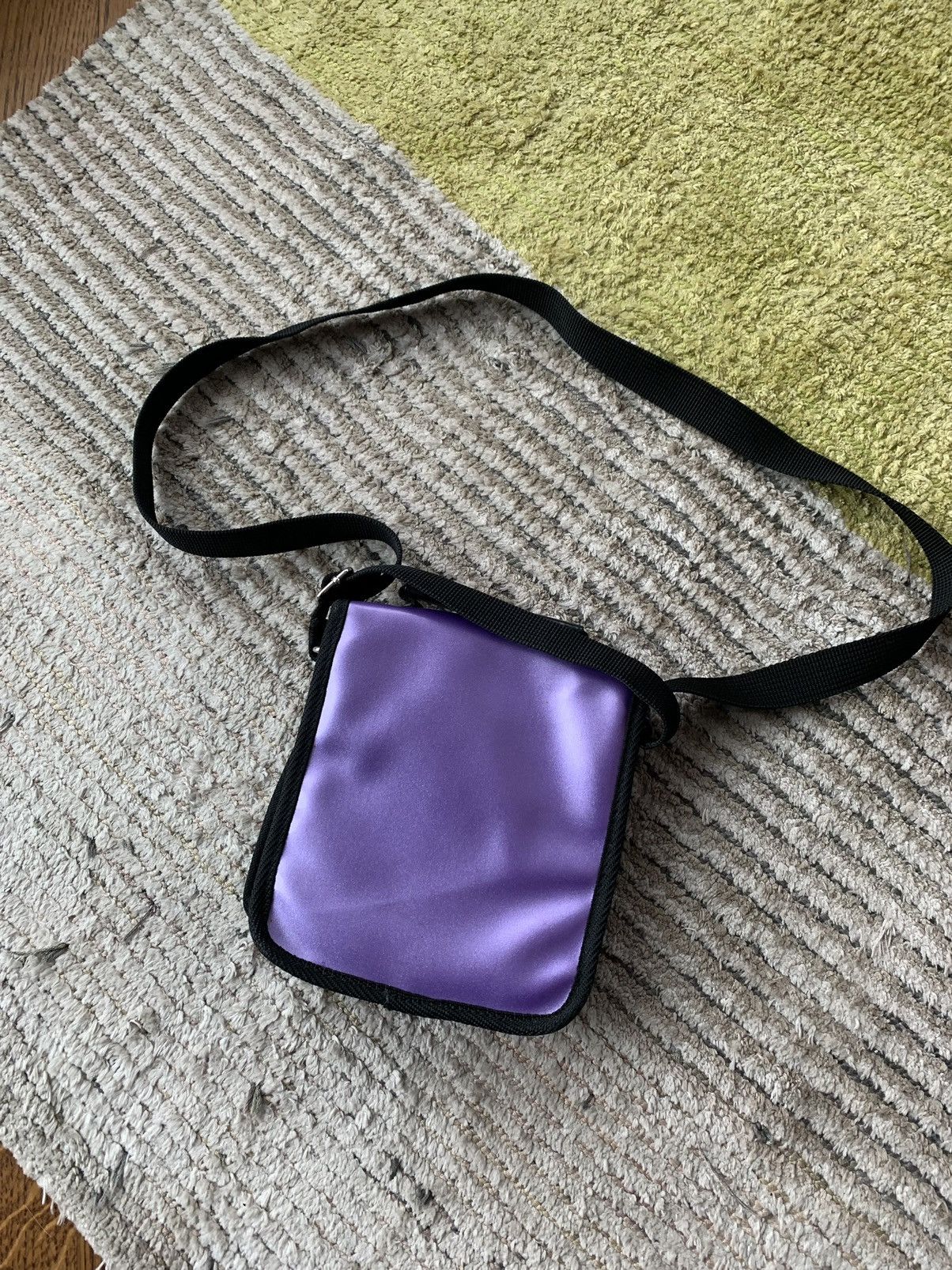 Japanese Brand 2000s Purple PVC Crossbody Bag Y2K Vintage Side Bags Sling Size ONE SIZE - 7 Thumbnail