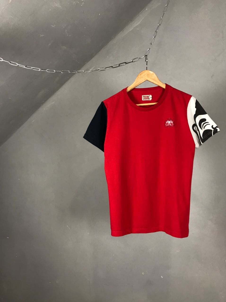 Evisu Evisu Genes small logo Japanese brand red tee Size US M / EU 48-50 / 2 - 1 Thumbnail