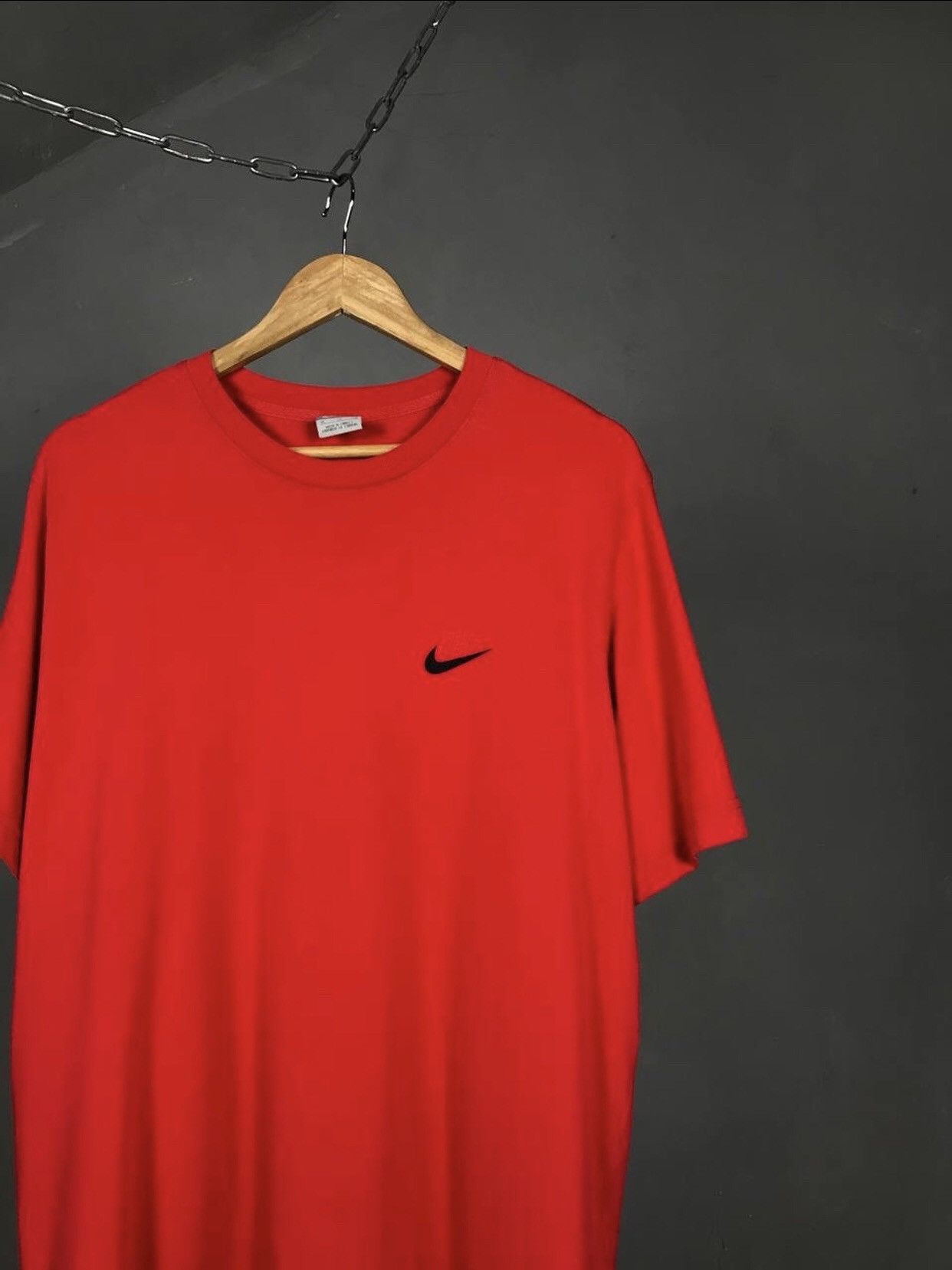 Nike × Vintage Nike swoosh streetwear vintage red tee Size US XL / EU 56 / 4 - 2 Thumbnail