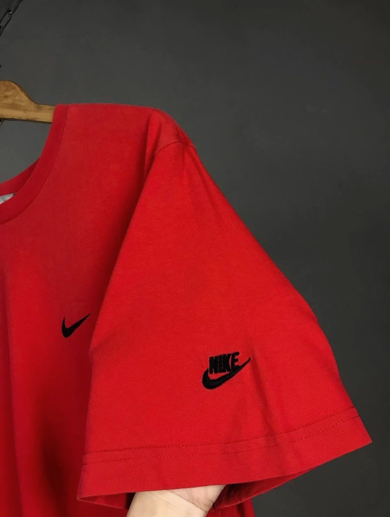 Nike × Vintage Nike swoosh streetwear vintage red tee Size US XL / EU 56 / 4 - 5 Thumbnail
