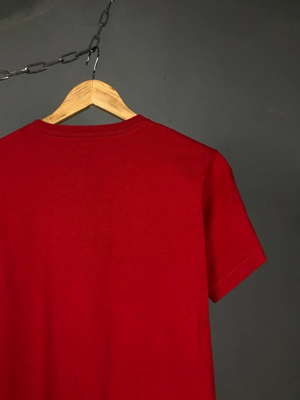 Nike Nike swoosh streetwear vintage overprinted center logo tee Size US XS / EU 42 / 0 - 7 Thumbnail