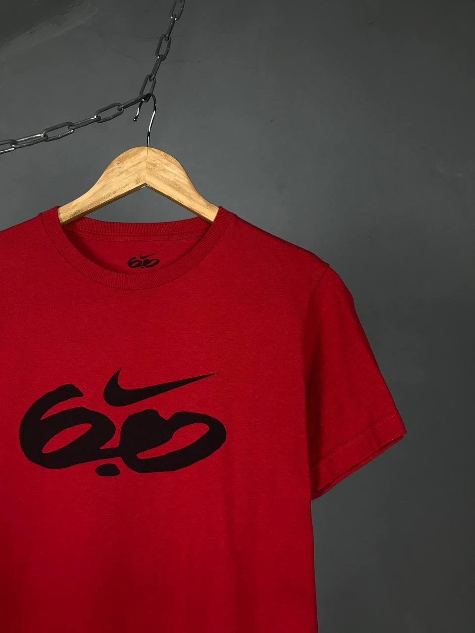 Nike Nike swoosh streetwear vintage overprinted center logo tee Size US XS / EU 42 / 0 - 2 Thumbnail