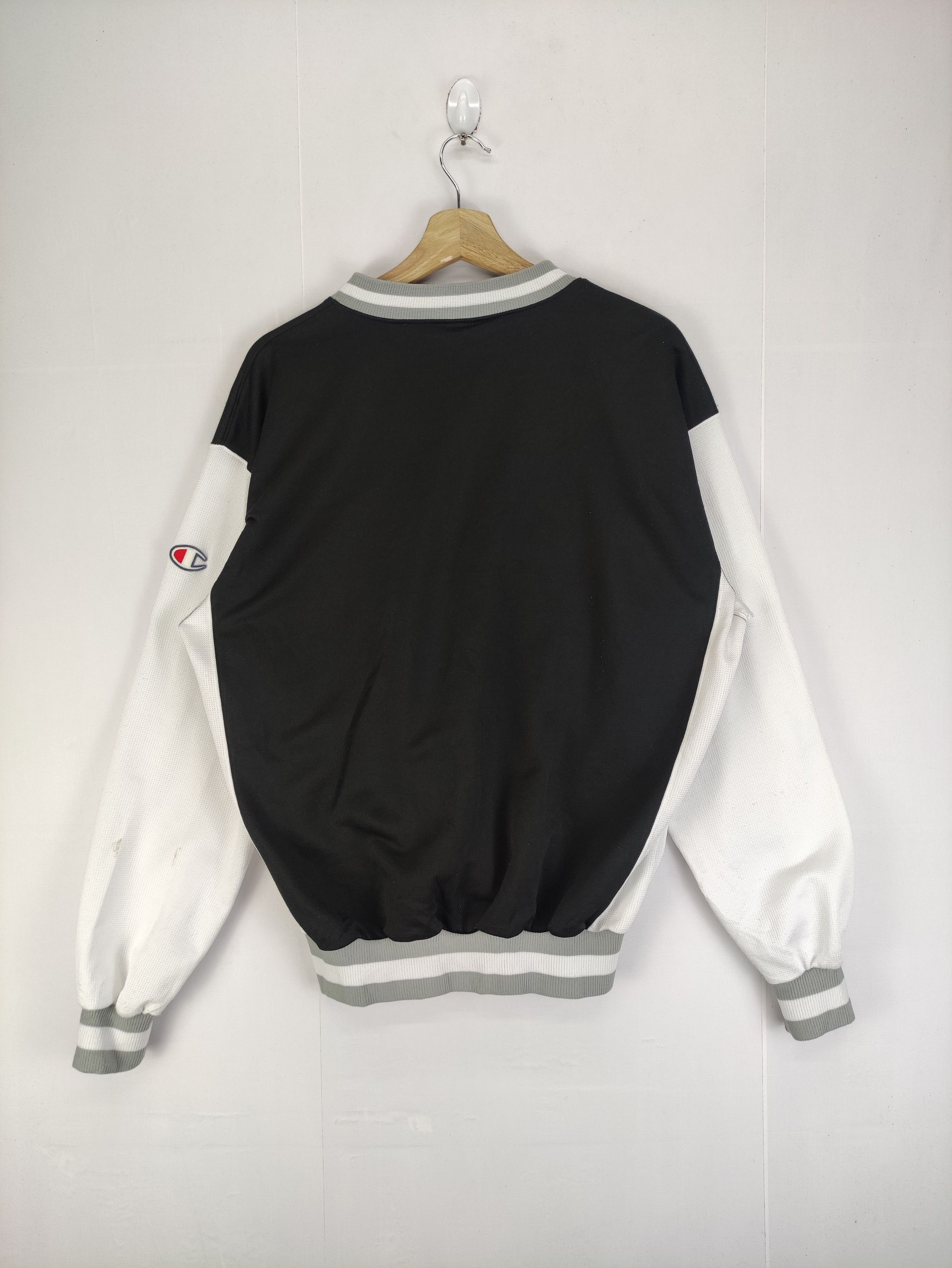 Champion Vintage Champion Sweatshirt Jumper Size US L / EU 52-54 / 3 - 9 Thumbnail
