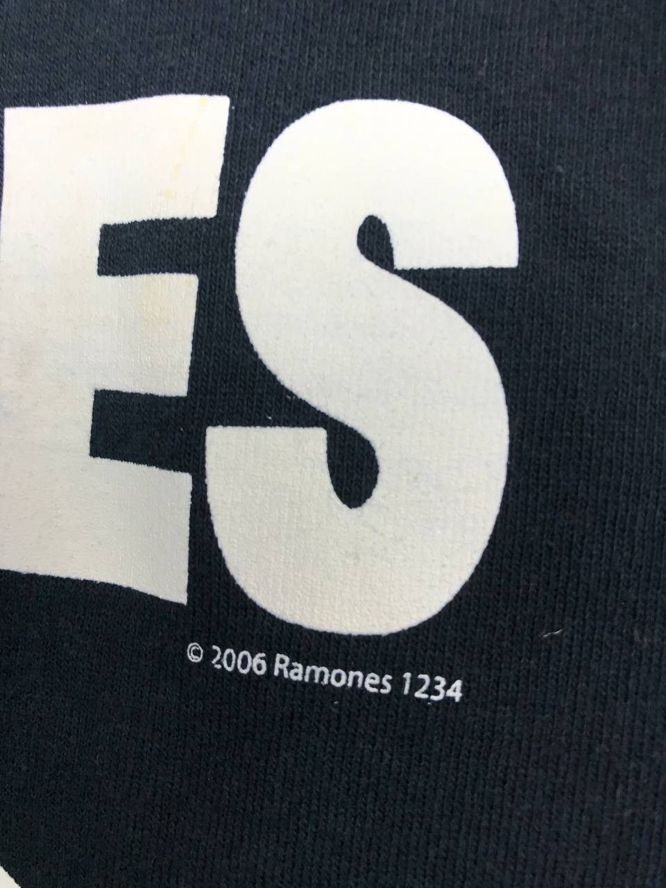 Band Tees × Vintage Ramones 2006 vintage rock overprinted band tee Size US S / EU 44-46 / 1 - 4 Thumbnail
