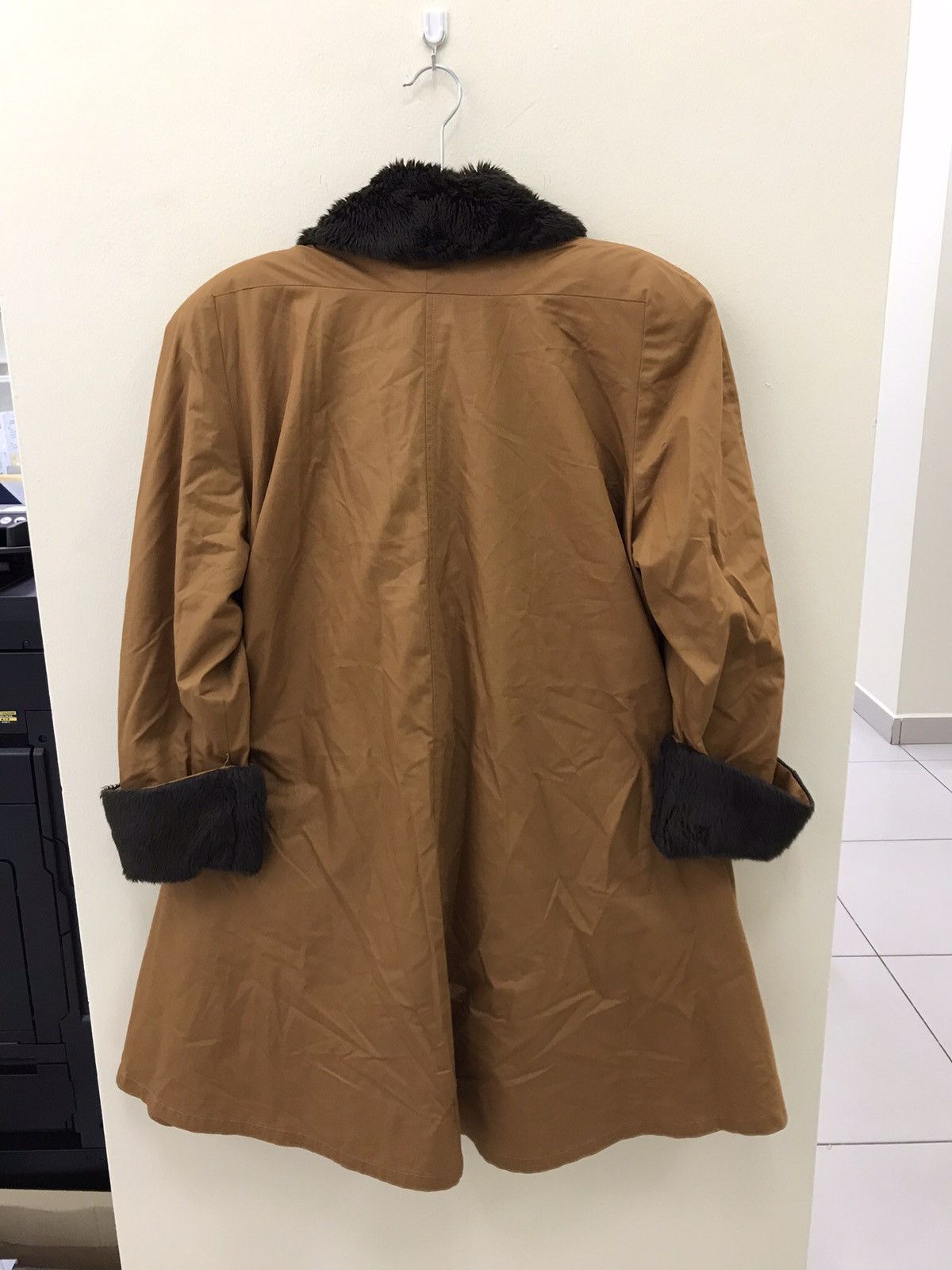 Balenciaga BALENCIAGA Luxury Faux Fur Coat Size XL / US 12-14 / IT 48-50 - 19 Thumbnail