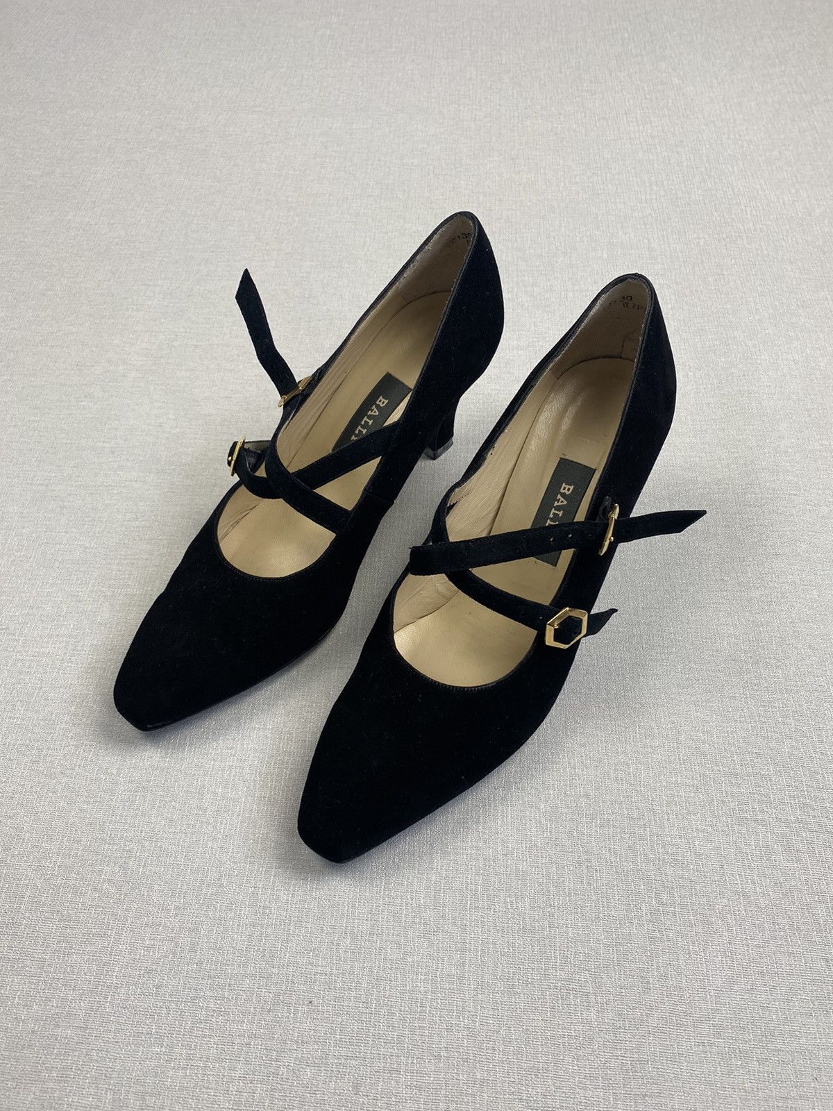 Bally × Vintage Women’s Bally Suede Black Shoes size 5 1/2 Size US 7.5 / IT 37.5 - 1 Thumbnail