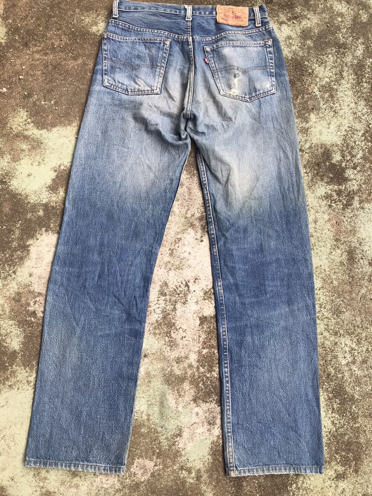 Levi's × Vintage Vintage Levis 501xx Buttonfly Size US 30 / EU 46 - 2 Thumbnail