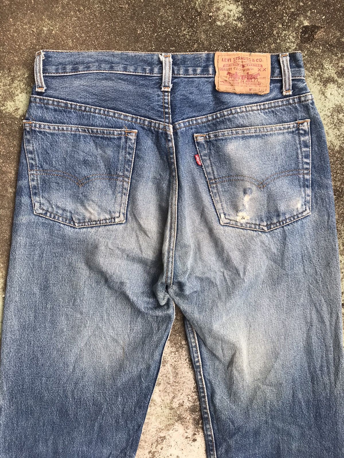 Levi's × Vintage Vintage Levis 501xx Buttonfly Size US 30 / EU 46 - 6 Thumbnail