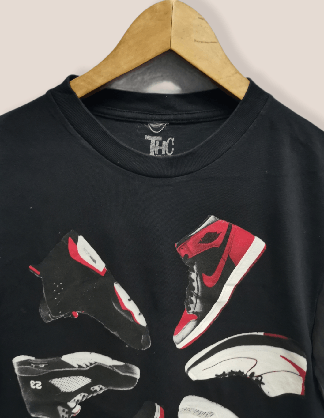 Other The Holy Couture Retro Kicks Tees 💥 Nice Design 💥 Size US M / EU 48-50 / 2 - 5 Thumbnail
