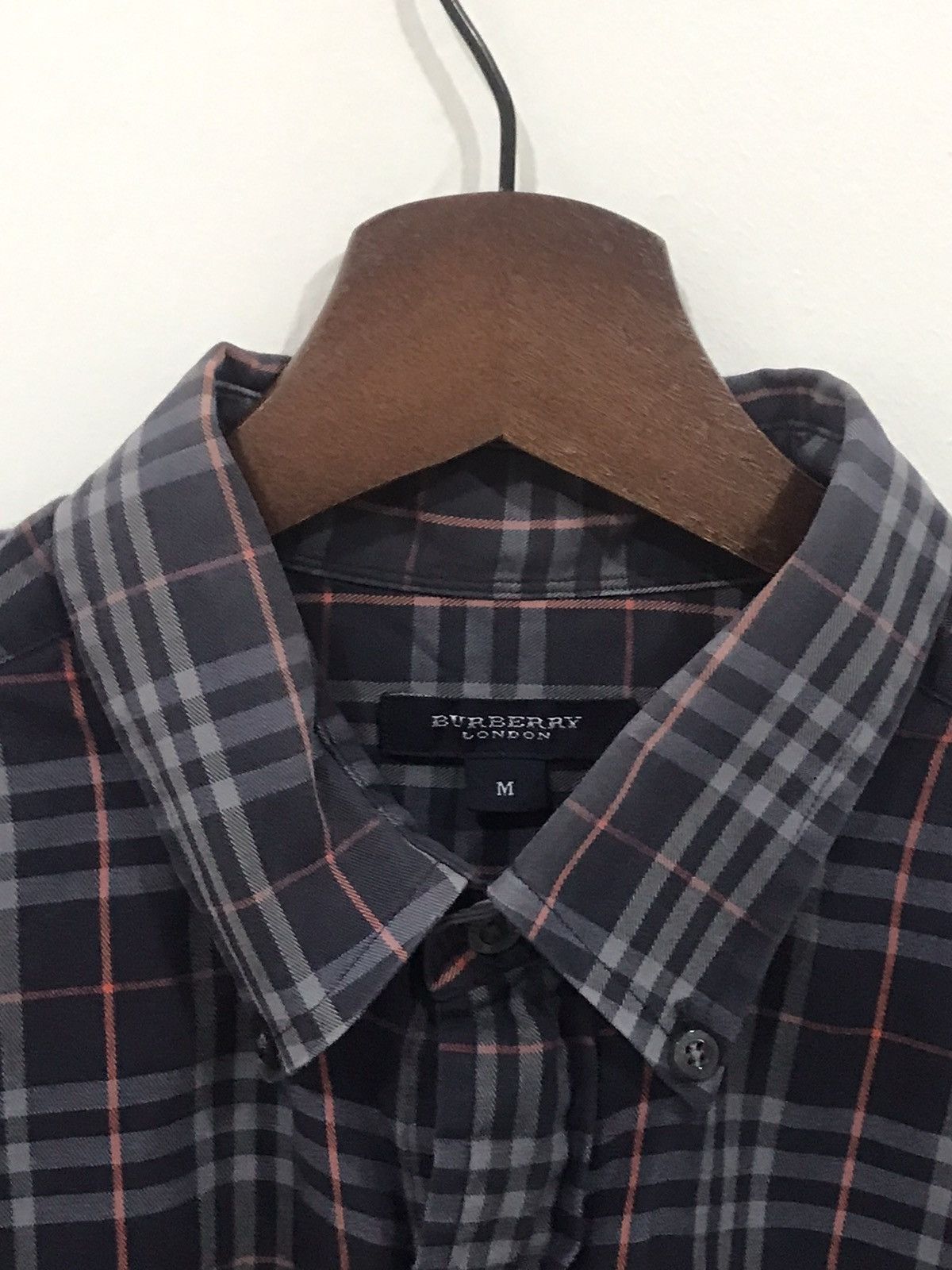 Burberry Burberry London Shirt Size US M / EU 48-50 / 2 - 5 Thumbnail