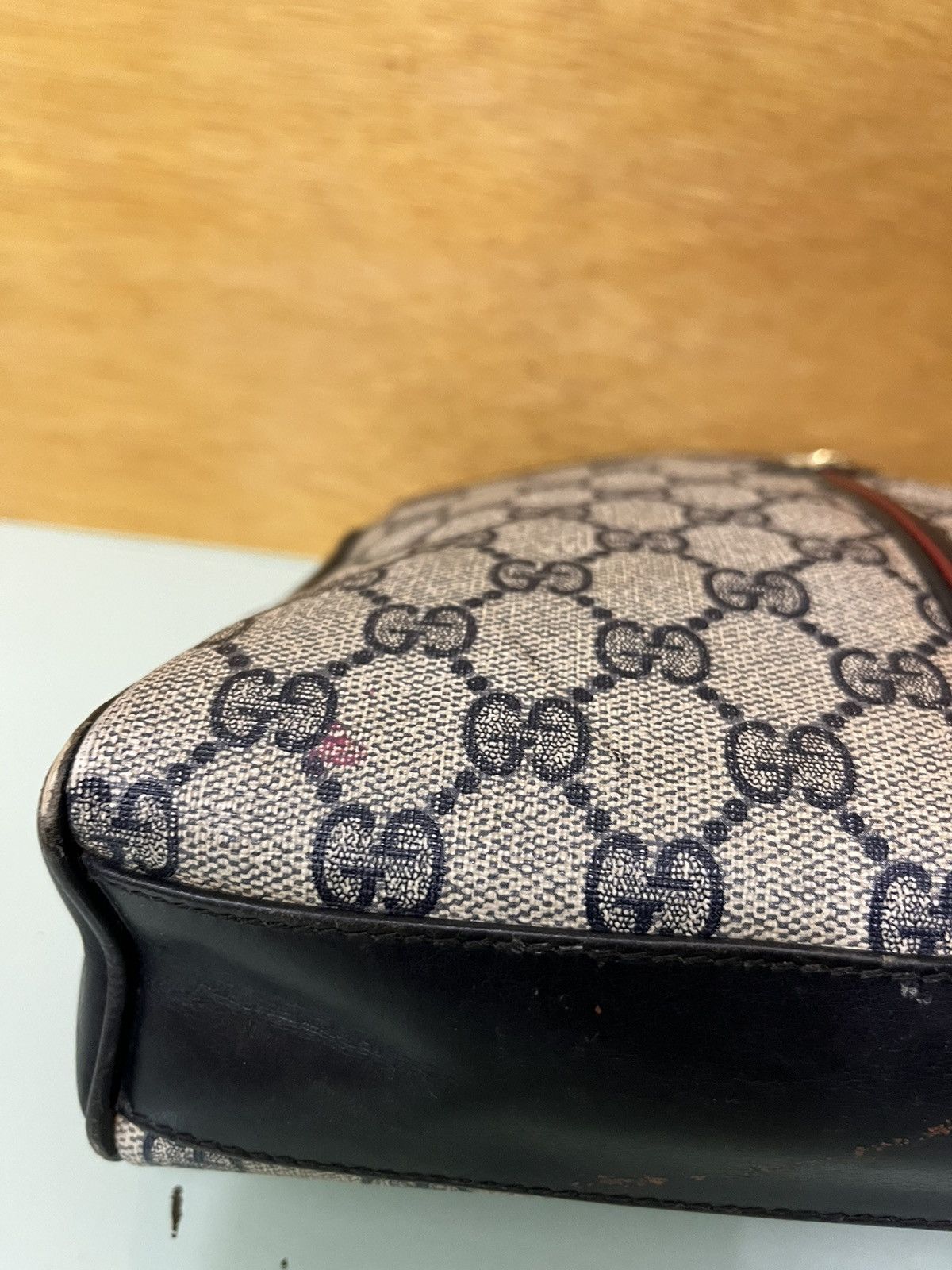 Gucci Authentic Vintage GUCCI Sling bag Size ONE SIZE - 10 Thumbnail