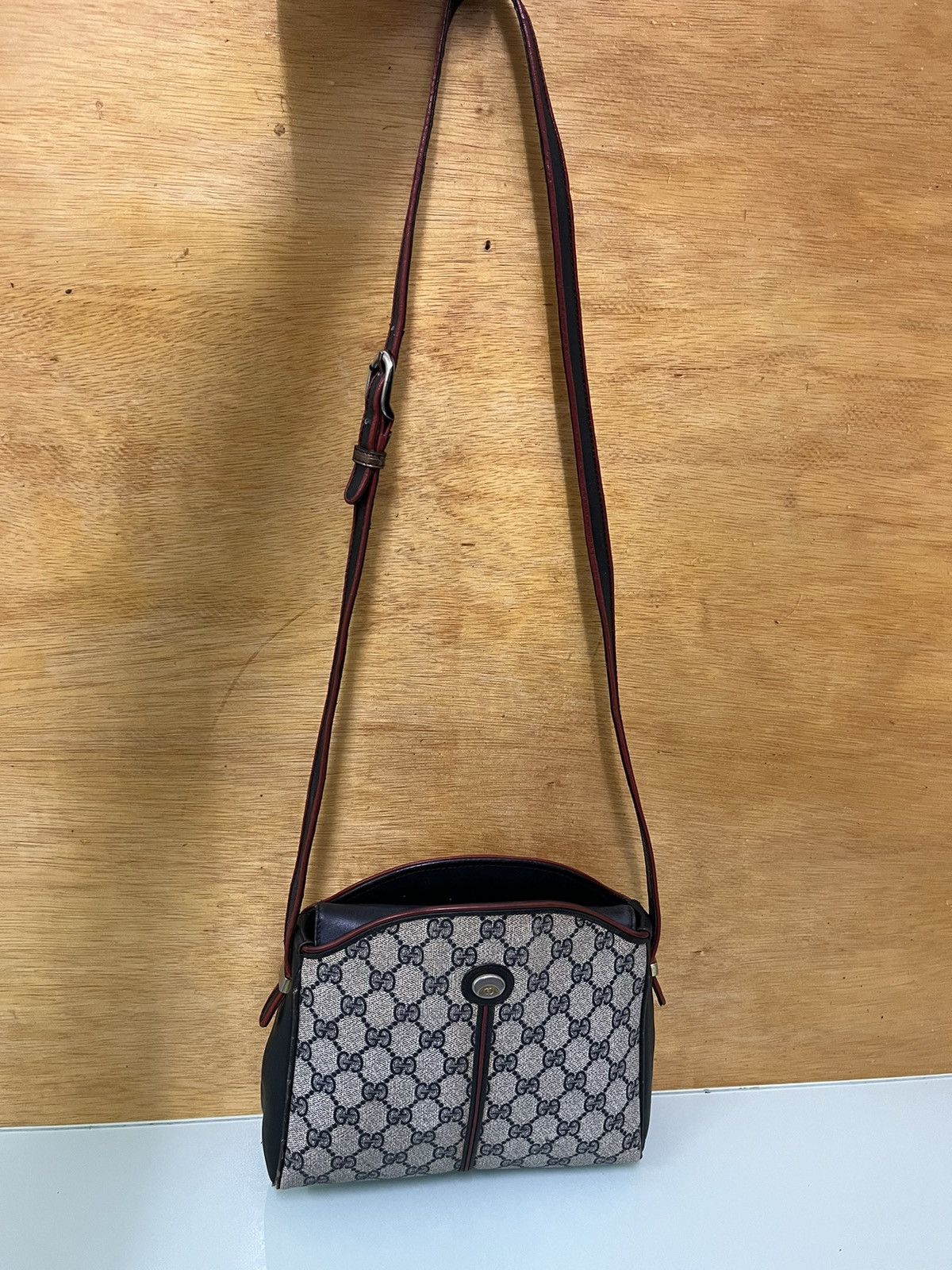 Gucci Authentic Vintage GUCCI Sling bag Size ONE SIZE - 19 Thumbnail