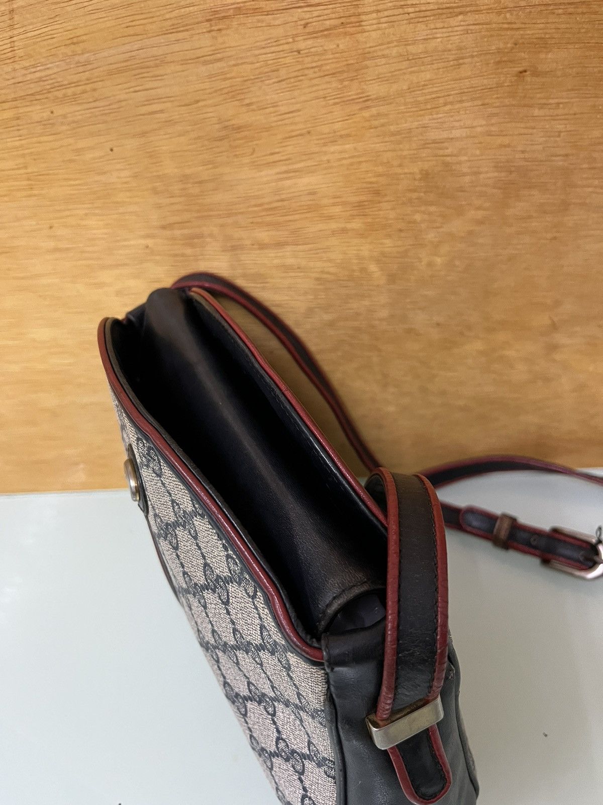 Gucci Authentic Vintage GUCCI Sling bag Size ONE SIZE - 13 Thumbnail