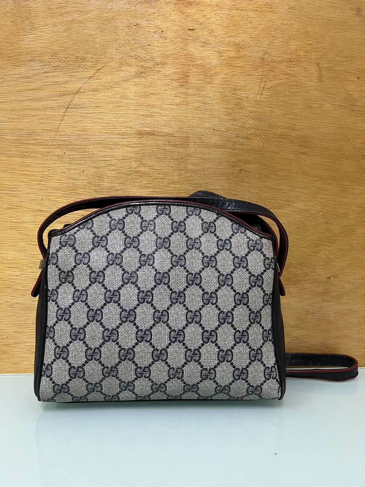 Gucci Authentic Vintage GUCCI Sling bag Size ONE SIZE - 2 Thumbnail
