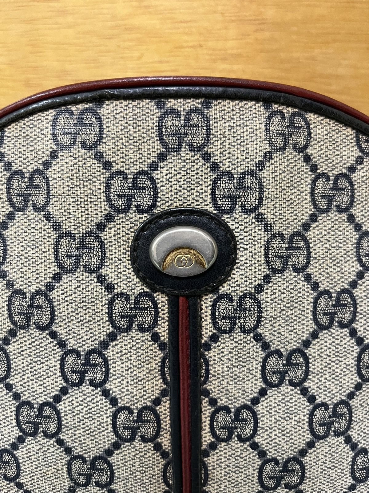 Gucci Authentic Vintage GUCCI Sling bag Size ONE SIZE - 4 Thumbnail