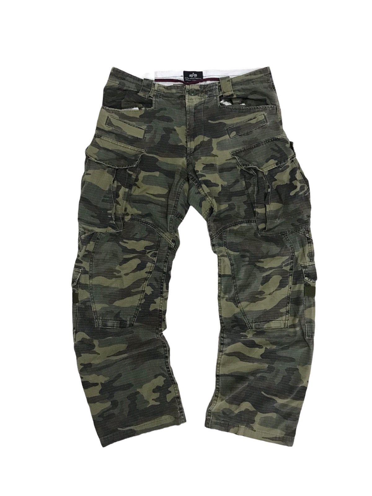 image of alpha Industries Green Camo Loose Cut Cargo Pants, Men's (Size 33)