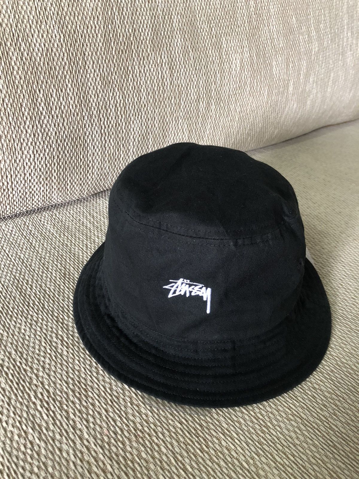 Stussy 🥷🏿 Stussy Embroidery Small Logo Bucket Hats Size ONE SIZE - 2 Thumbnail