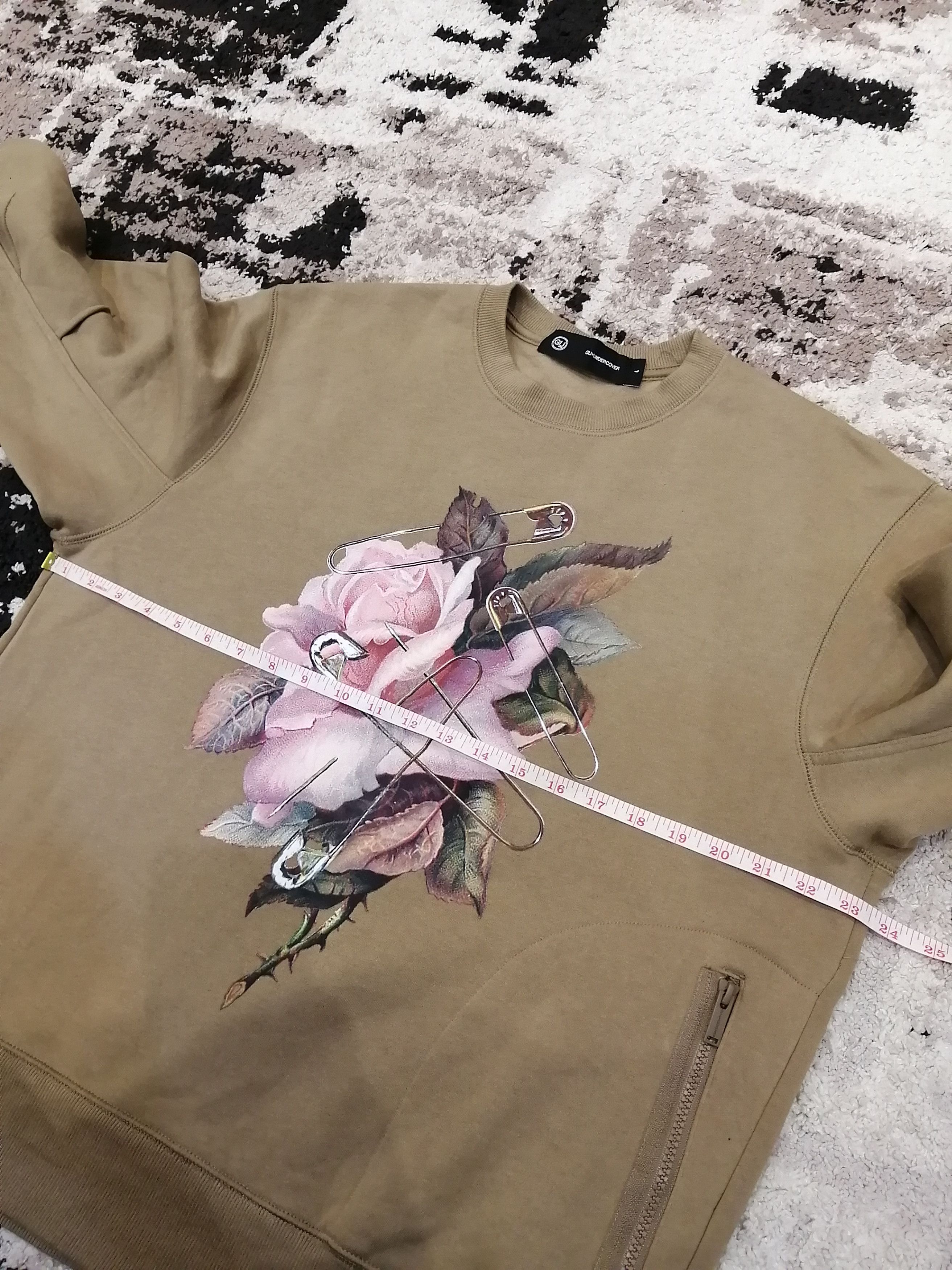 GU × Undercover Undercover x Gu Flower Sweatshirt Size US L / EU 52-54 / 3 - 15 Thumbnail