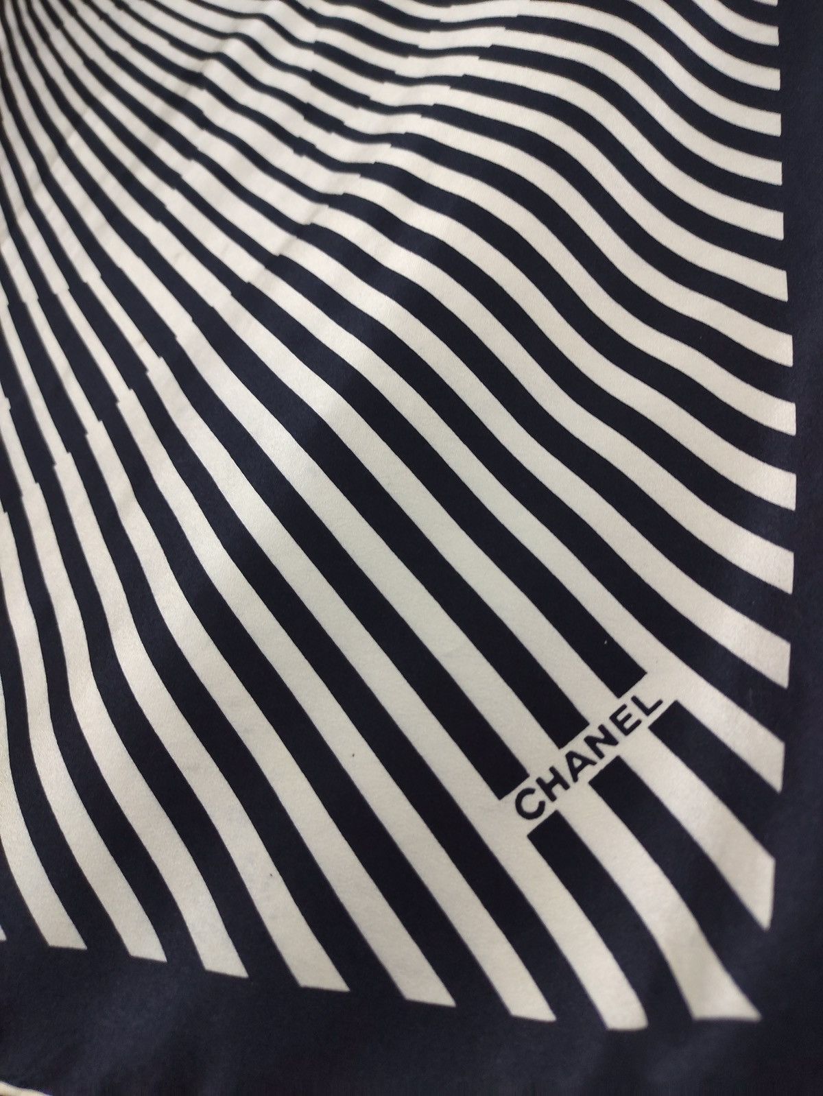 Chanel Chanel Monochrome Black & White Size ONE SIZE - 5 Thumbnail