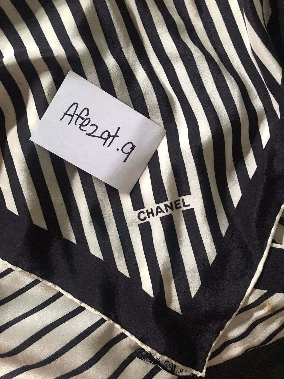Chanel Chanel Monochrome Black & White Size ONE SIZE - 8 Thumbnail
