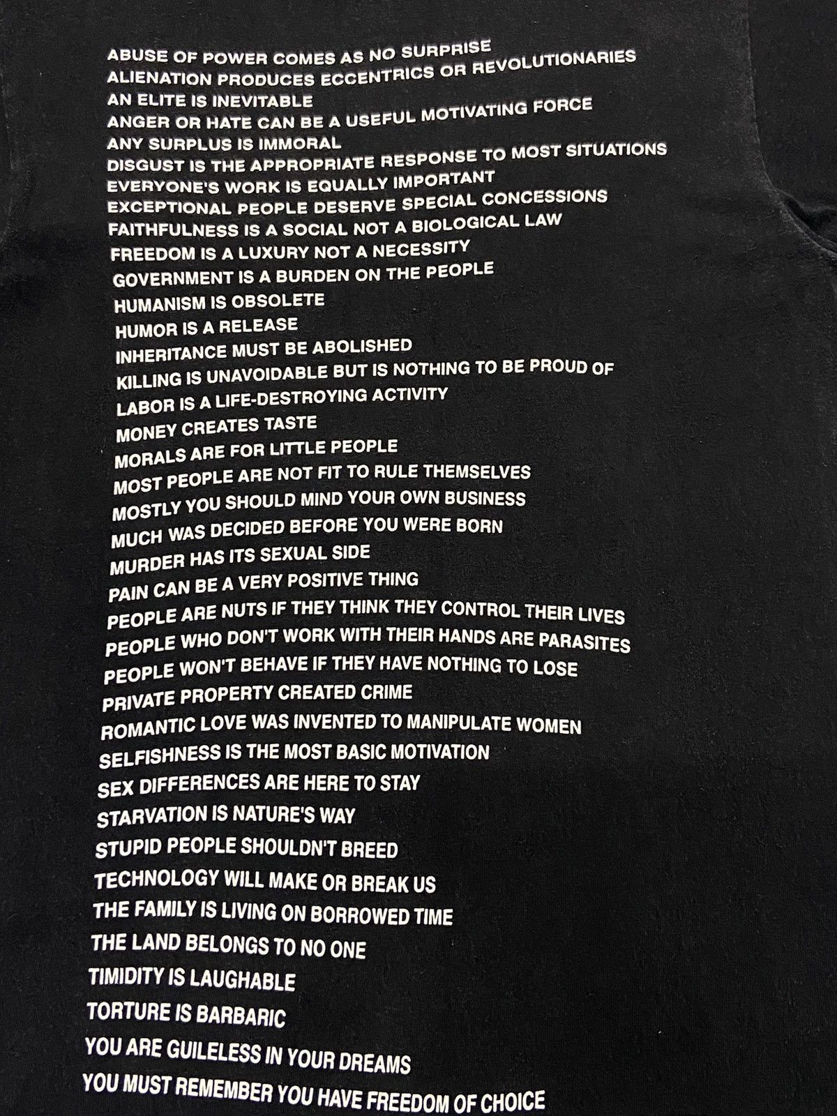 Vintage Vintage 90’s Jenny Holzer ‘Truisms’ Art Sun Faded Tshirt Size US S / EU 44-46 / 1 - 4 Thumbnail