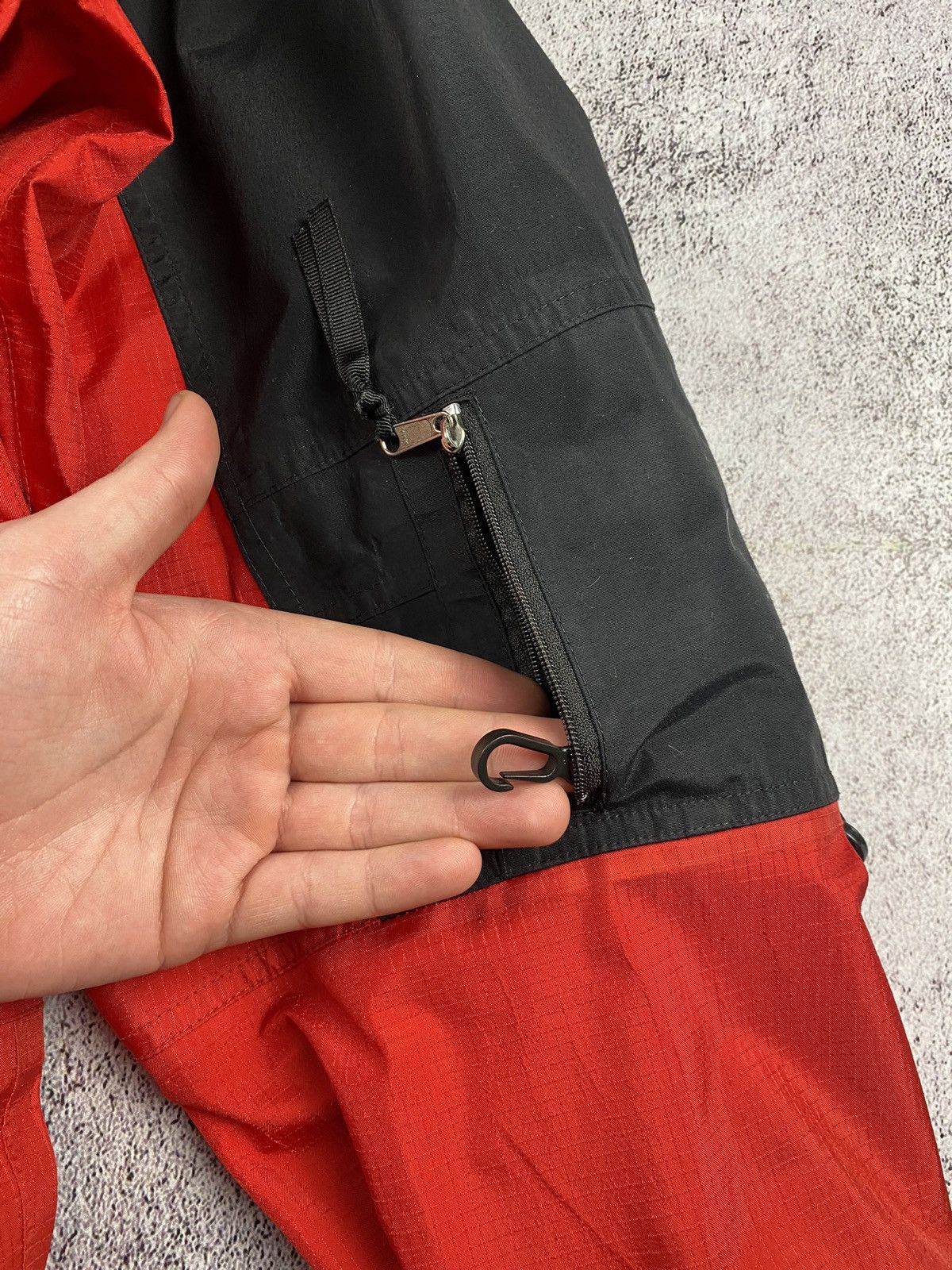 Goretex Vintage 90s The North Face Kichatna Goretex jacket Size US L / EU 52-54 / 3 - 9 Thumbnail