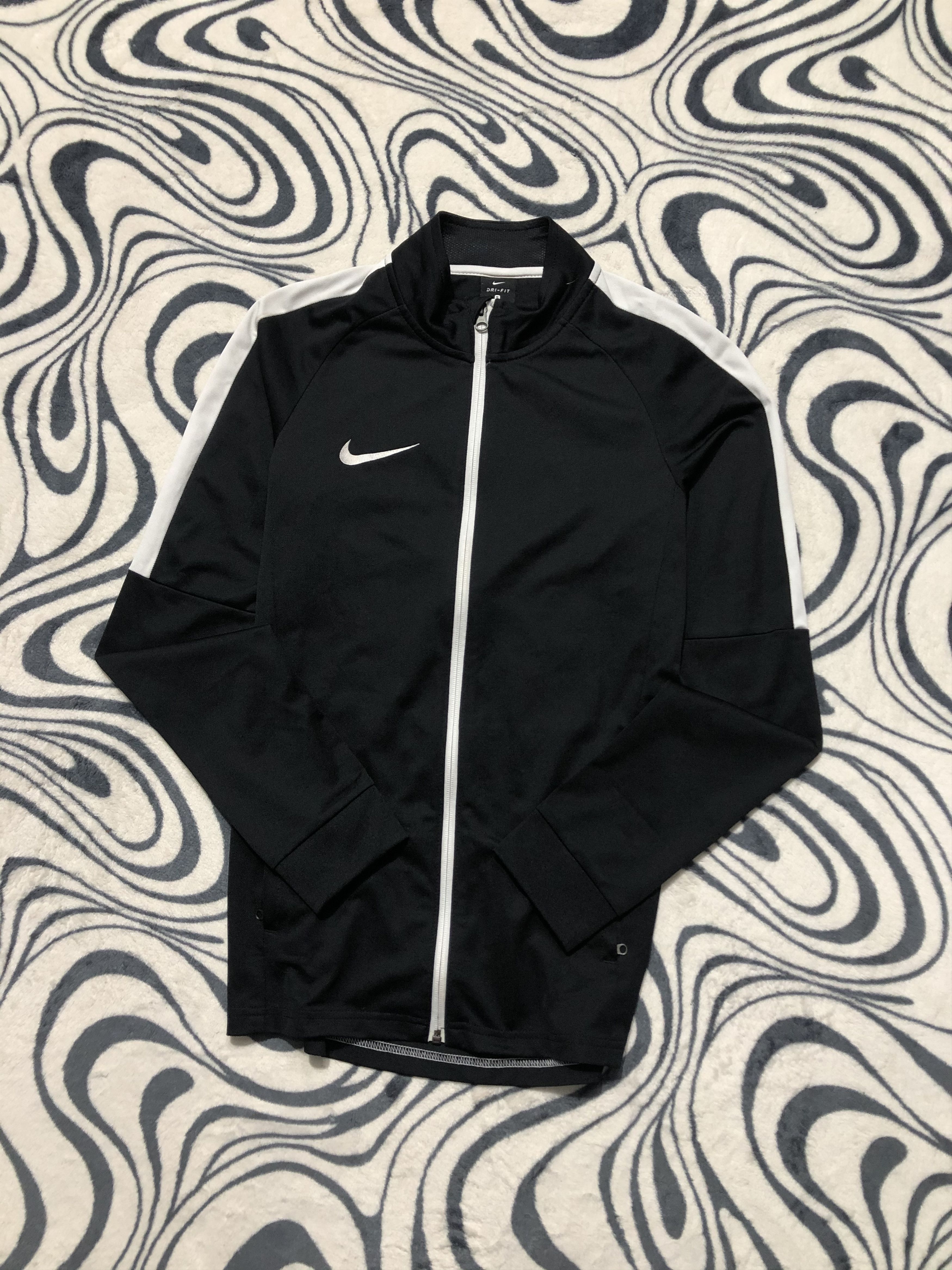 Nike Nike Dri Fit Mens Track Top Jacket Size US S / EU 44-46 / 1 - 1 Thumbnail