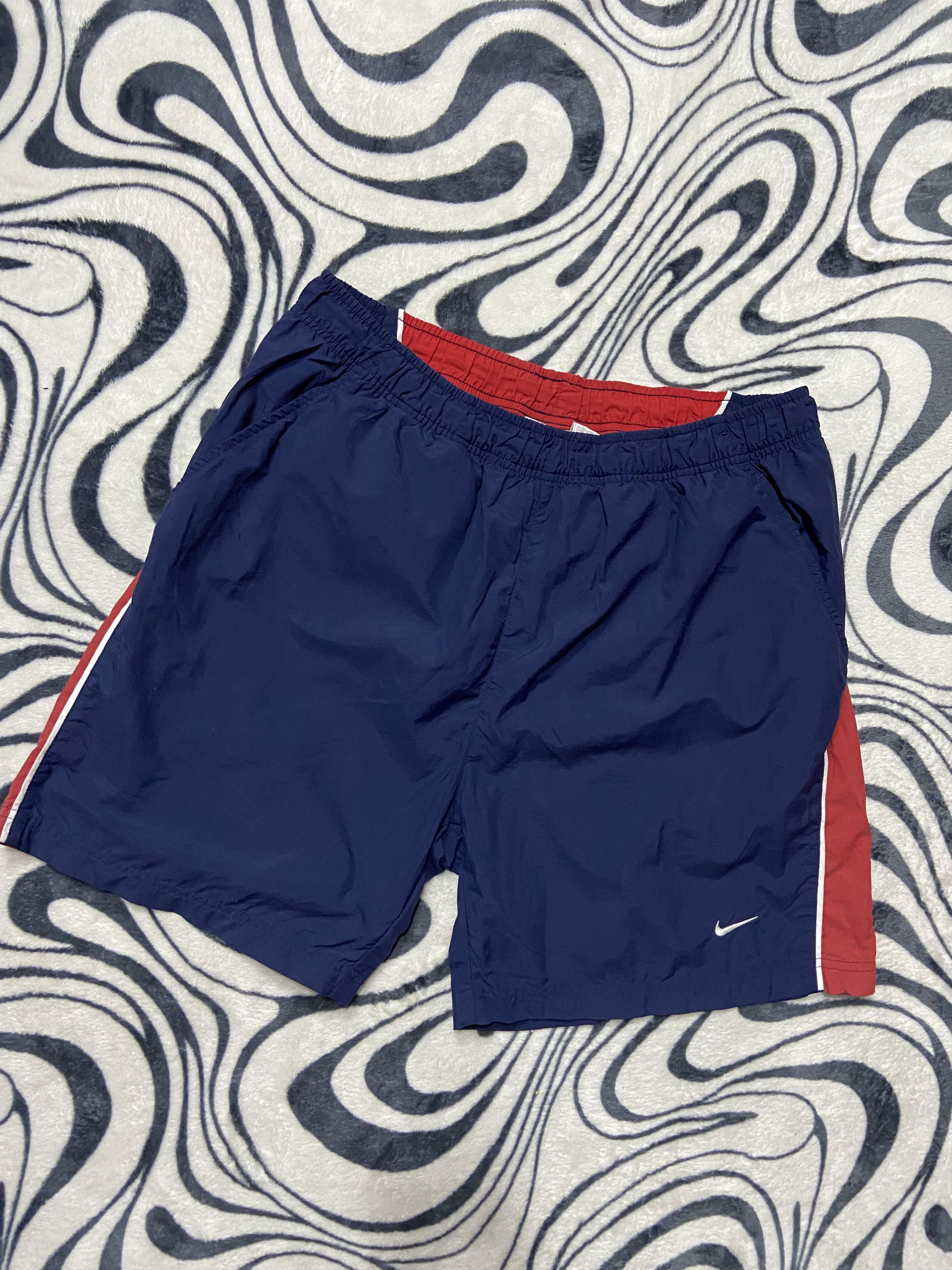 Nike × Vintage Vintage Nike Mens Nylon Shorts Y2K Size US 36 / EU 52 - 1 Thumbnail