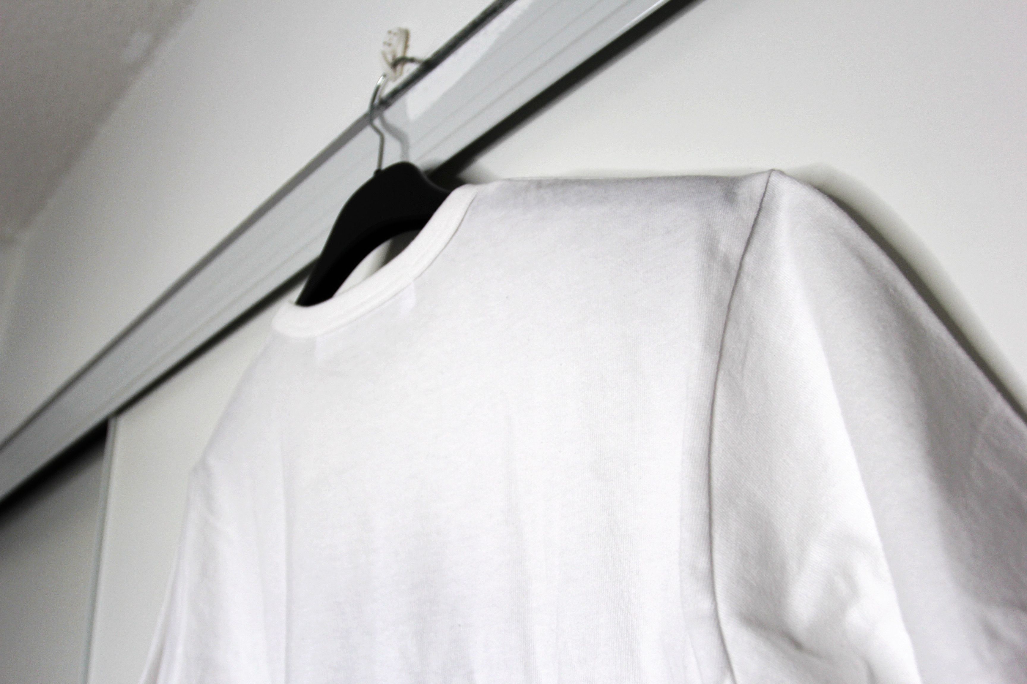 Comme des Garcons PLAY BNWT AW20 COMME DES GARCONS PLAY POLKA DOT 2HEART TSHIRT S Size US S / EU 44-46 / 1 - 6 Thumbnail