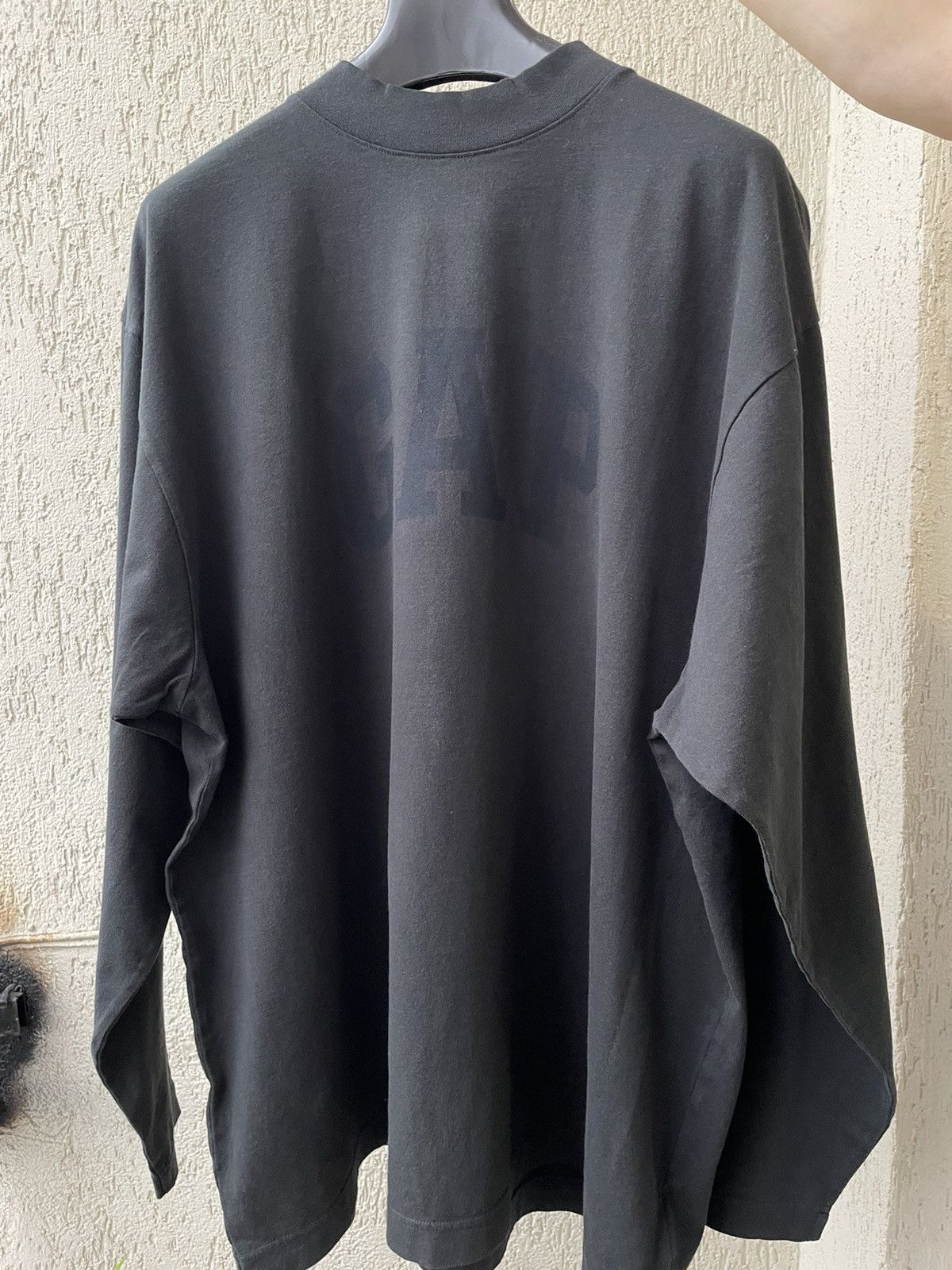Kanye West YEEZY GAP ENGINEERED BY BALENCIAGA LONG SLEEVE DOVE Size US L / EU 52-54 / 3 - 1 Thumbnail