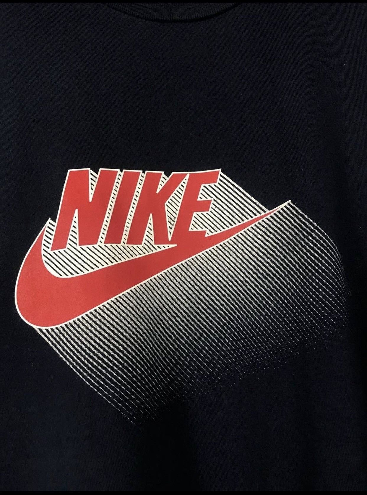 Nike Nike swoosh streetwear vintage center logo tee Size US XL / EU 56 / 4 - 3 Thumbnail