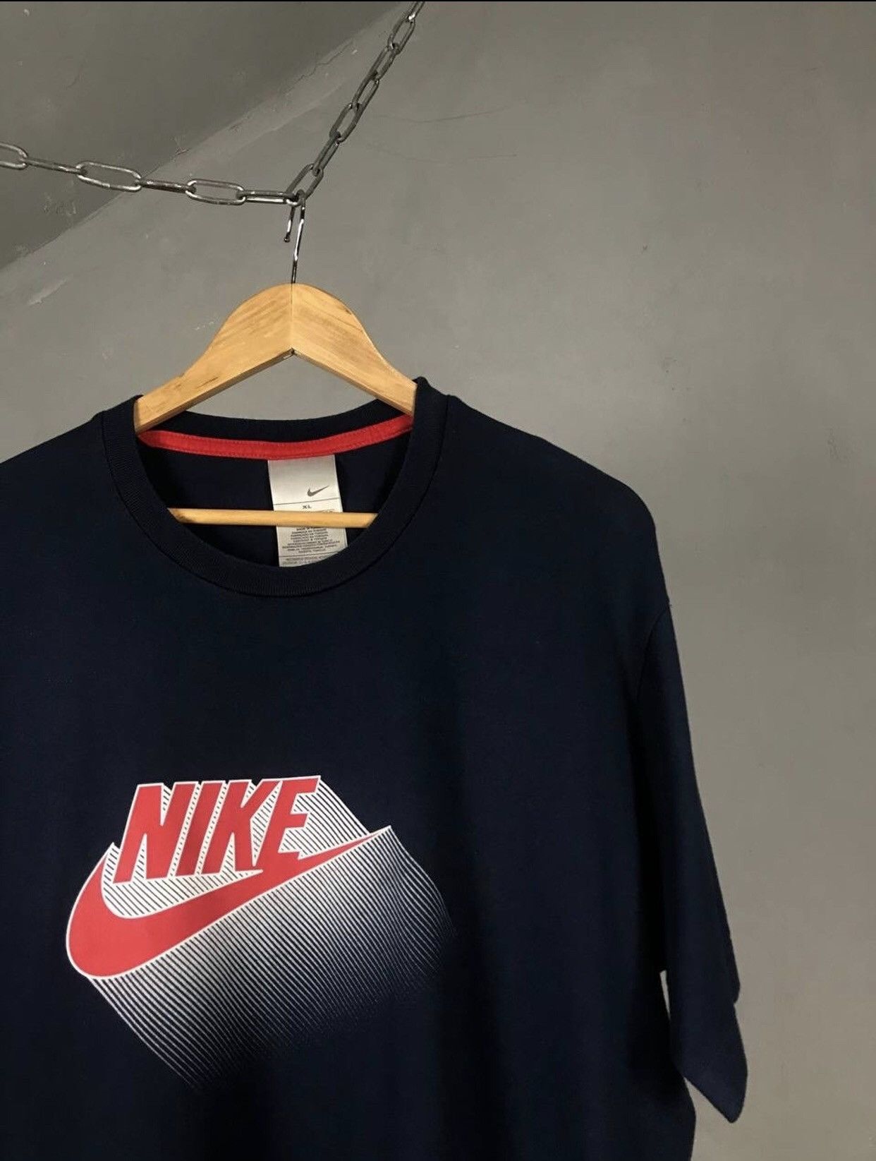 Nike Nike swoosh streetwear vintage center logo tee Size US XL / EU 56 / 4 - 2 Thumbnail
