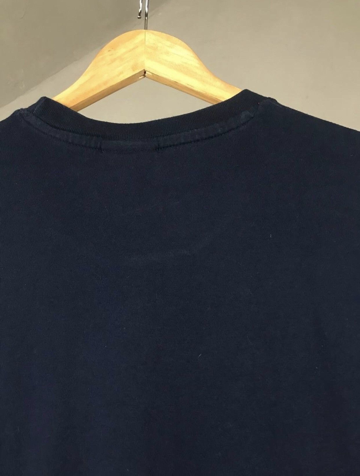 Nike Nike swoosh streetwear vintage center logo tee Size US XL / EU 56 / 4 - 7 Thumbnail