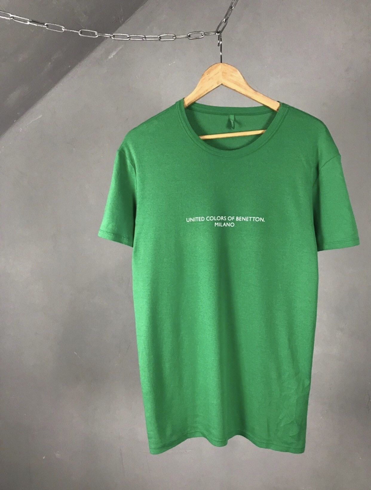 Benetton United Colors of Benetton green tee Size US L / EU 52-54 / 3 - 1 Thumbnail