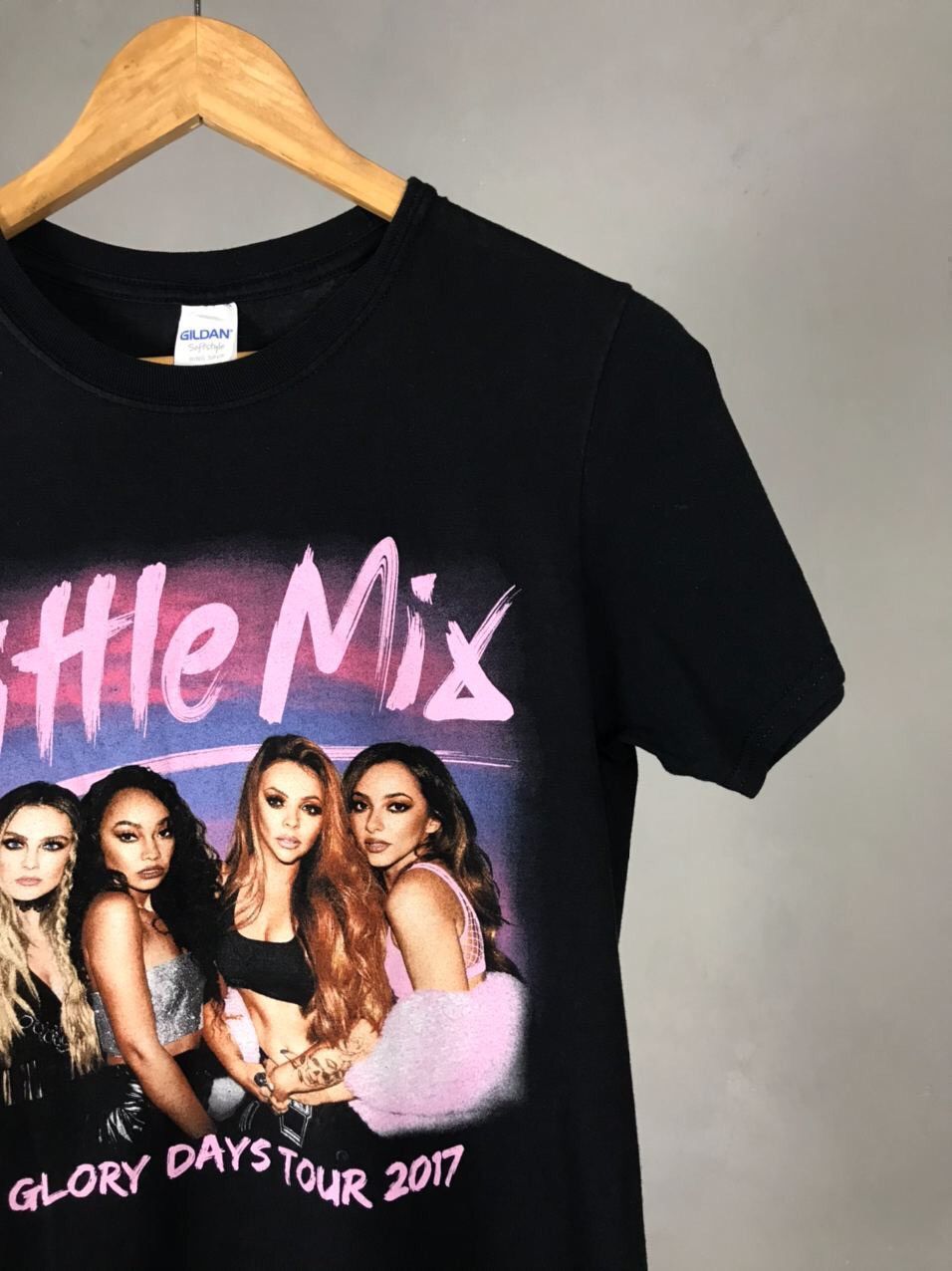 Band Tees × Vintage Little mix vintage band tee Size US S / EU 44-46 / 1 - 2 Thumbnail