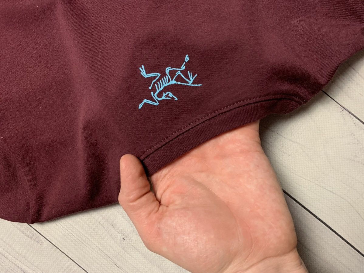 Arc'teryx Arcteryx women’s tee big logo rare size S Size S / US 4 / IT 40 - 6 Thumbnail
